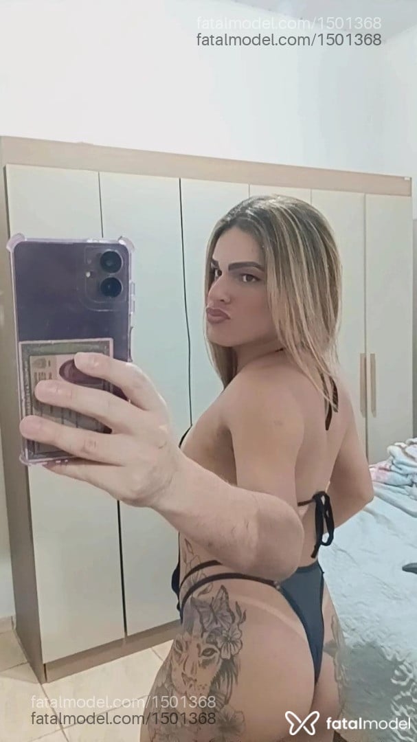 Acompanhante travesti loira (o) de olhos castanhos - Lauane