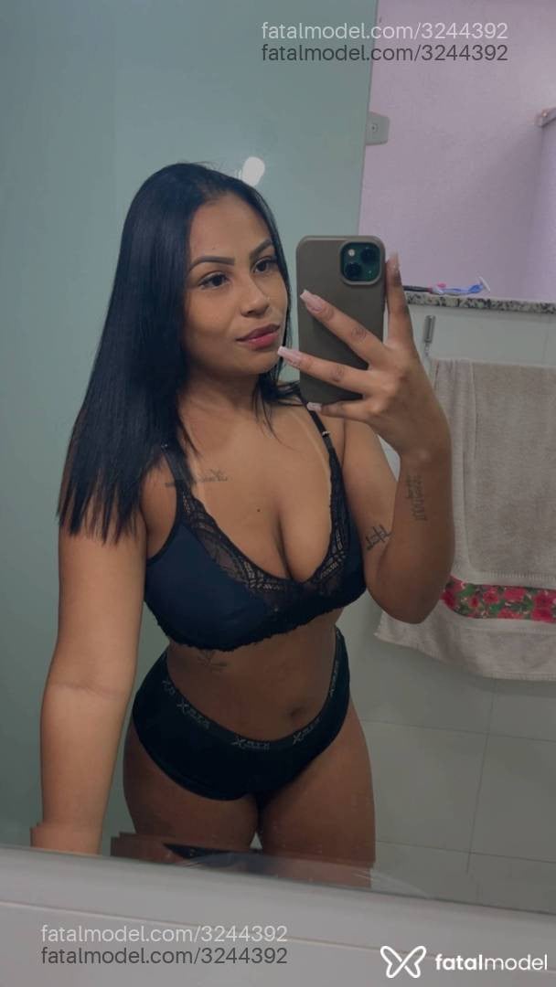 Acompanhante mulher morena (o) de olhos pretos - Agatha Souza