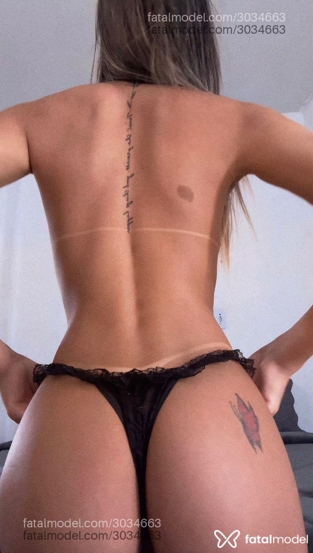 Acompanhante mulher trans morena (o) de olhos castanhos - Paloma