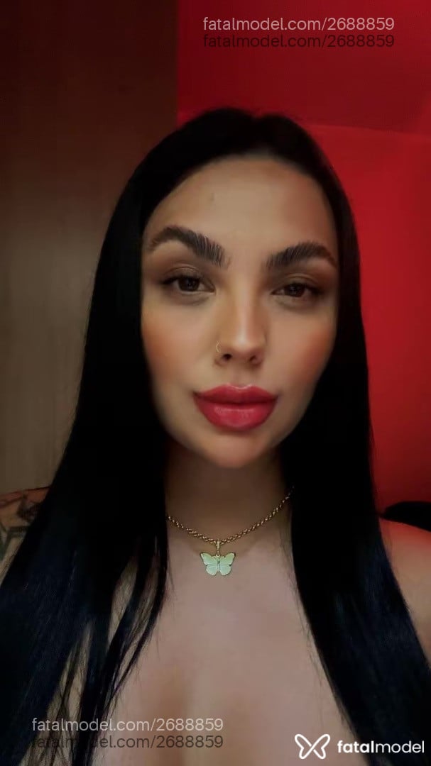 Acompanhante mulher morena (o) de olhos castanhos - Mirelly Garcia