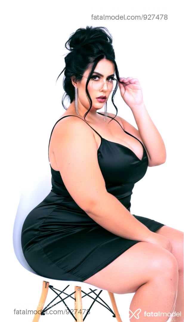 Acompanhante mulher morena (o) de olhos mel - Fernanda