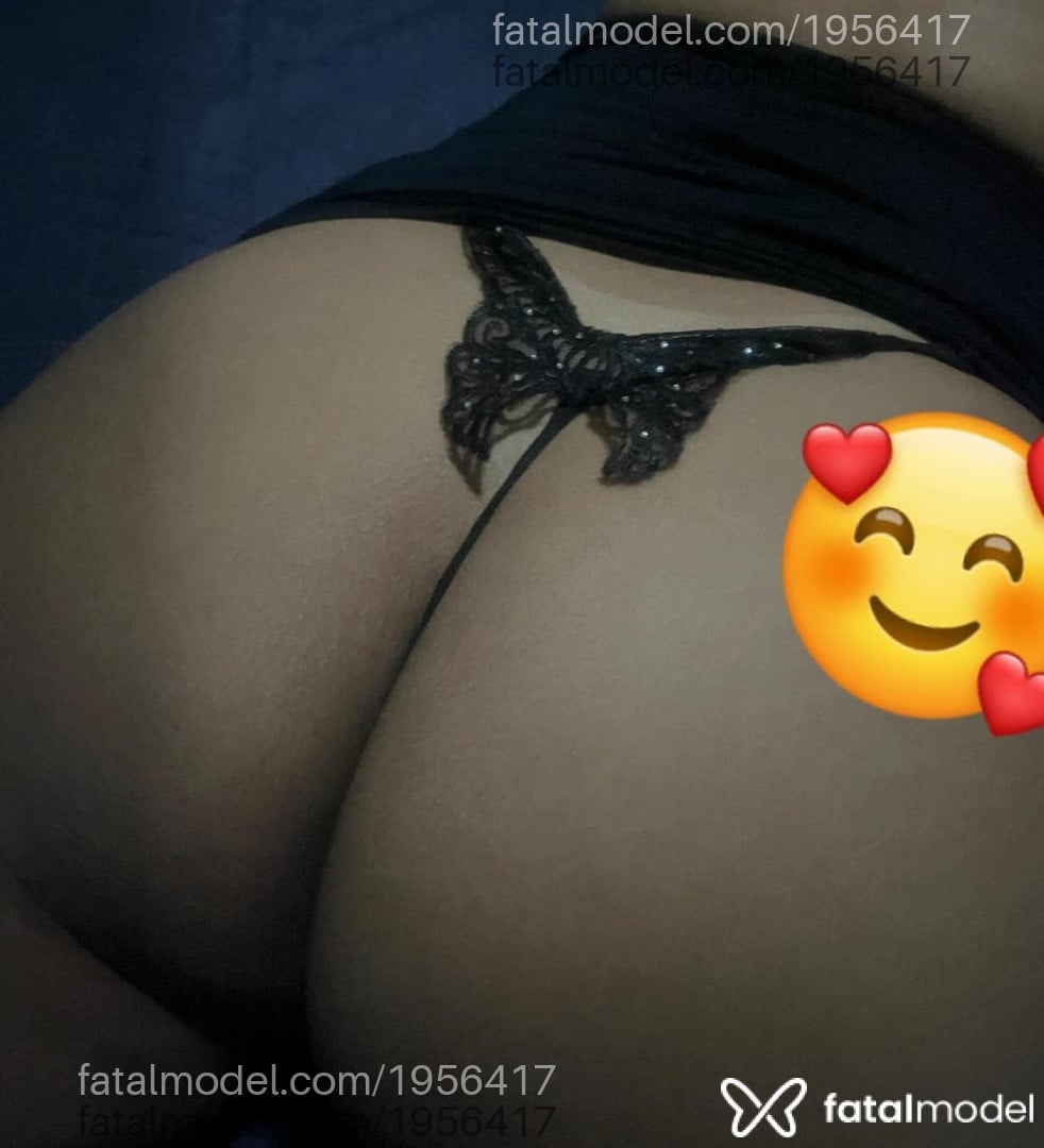 Acompanhante mulher ruiva (o) de olhos pretos - Susu