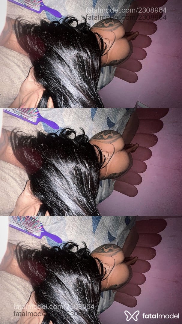 Acompanhante mulher trans morena (o) de olhos pretos - Eduarda