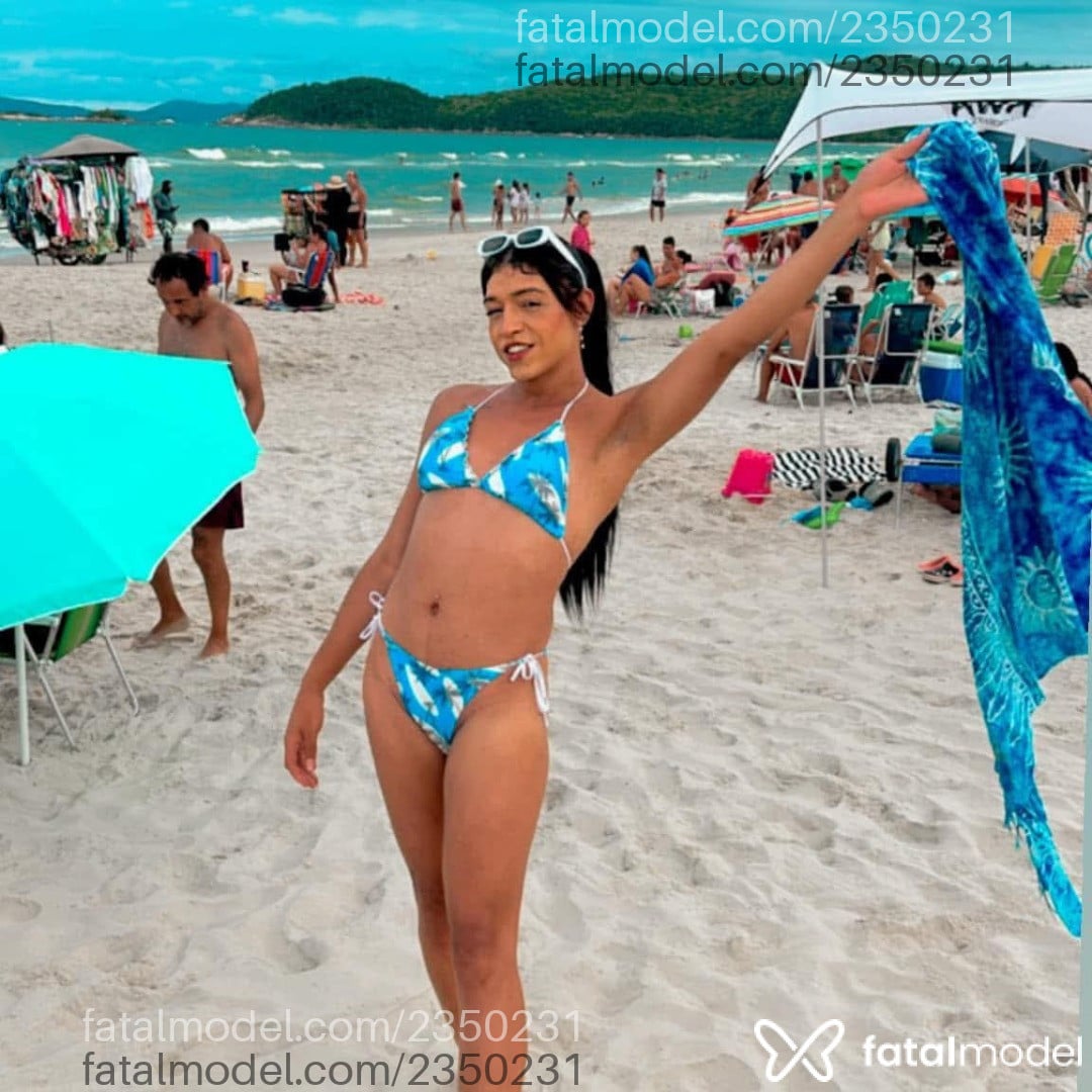 Acompanhante mulher trans morena (o) de olhos pretos - Sarah Angel