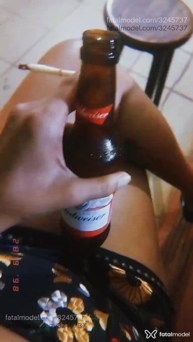 Acompanhante mulher morena (o) de olhos pretos em Araxá - Jéssica