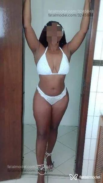 Acompanhante mulher morena (o) de olhos castanhos - Isa Andrade