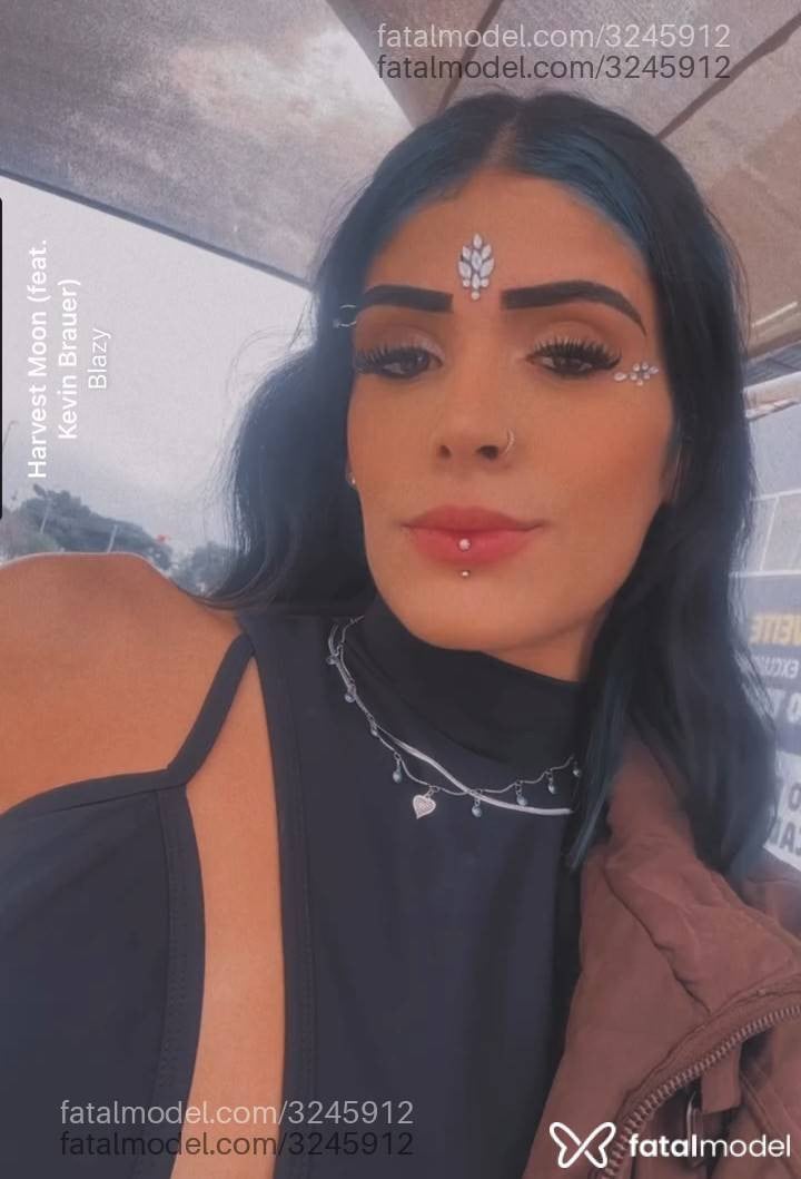 Acompanhante mulher morena (o) de olhos castanhos em São Paulo - Heloisa