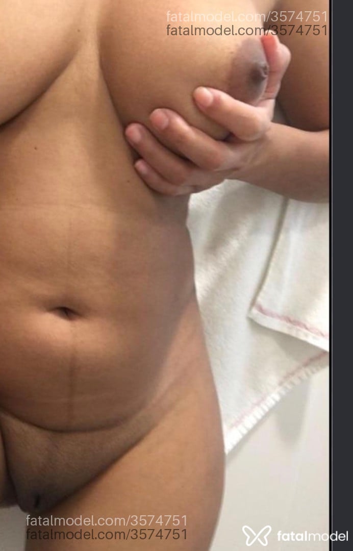 Acompanhante mulher morena (o) de olhos castanhos - Patrícia Martins