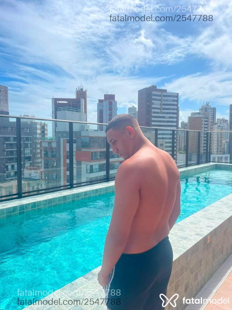 Acompanhante homem morena (o) de olhos pretos - Kiko Gotqz