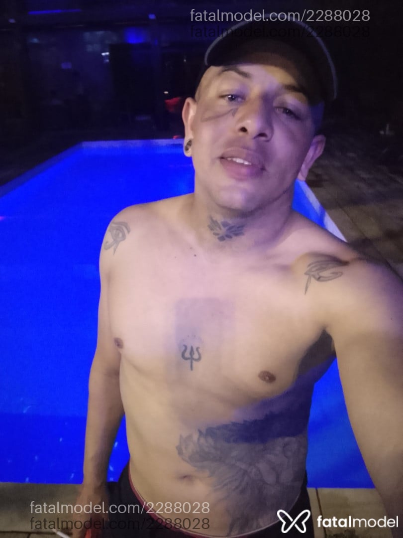 Acompanhante homem morena (o) de olhos verdes - Kael Navarro