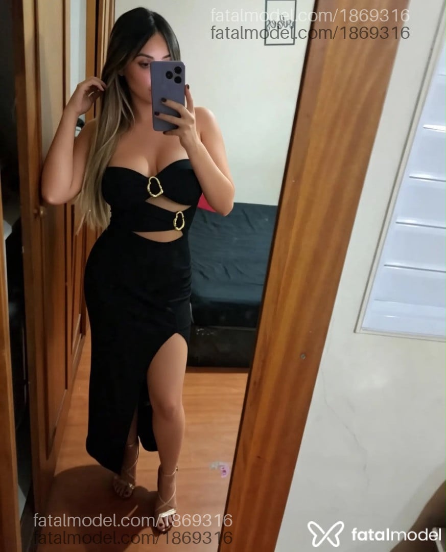 Acompanhante mulher loira (o) de olhos castanhos - Vanessa Diniz