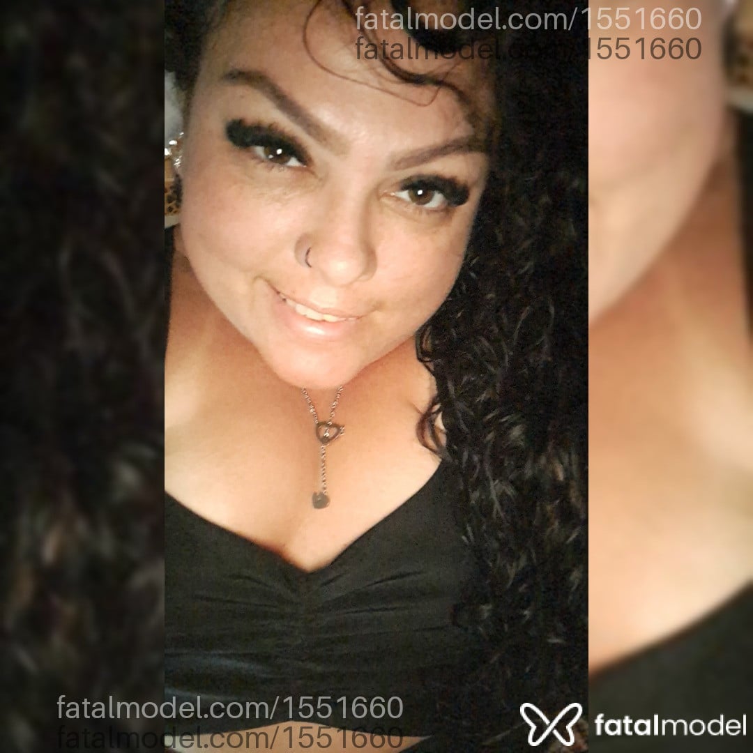 Acompanhante mulher morena (o) de olhos mel - TINA BORGES