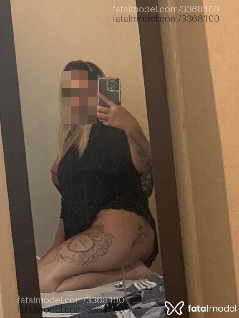 Acompanhante mulher loira (o) de olhos azuis - Estrellah