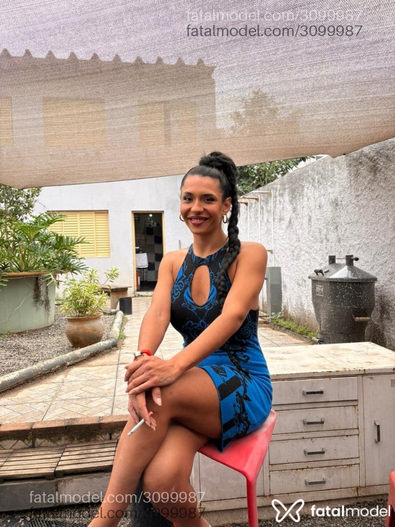 Acompanhante mulher trans morena (o) de olhos castanhos - Baliceone