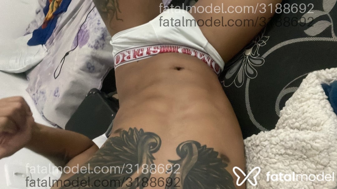 Acompanhante homem morena (o) de olhos pretos - Ativozs