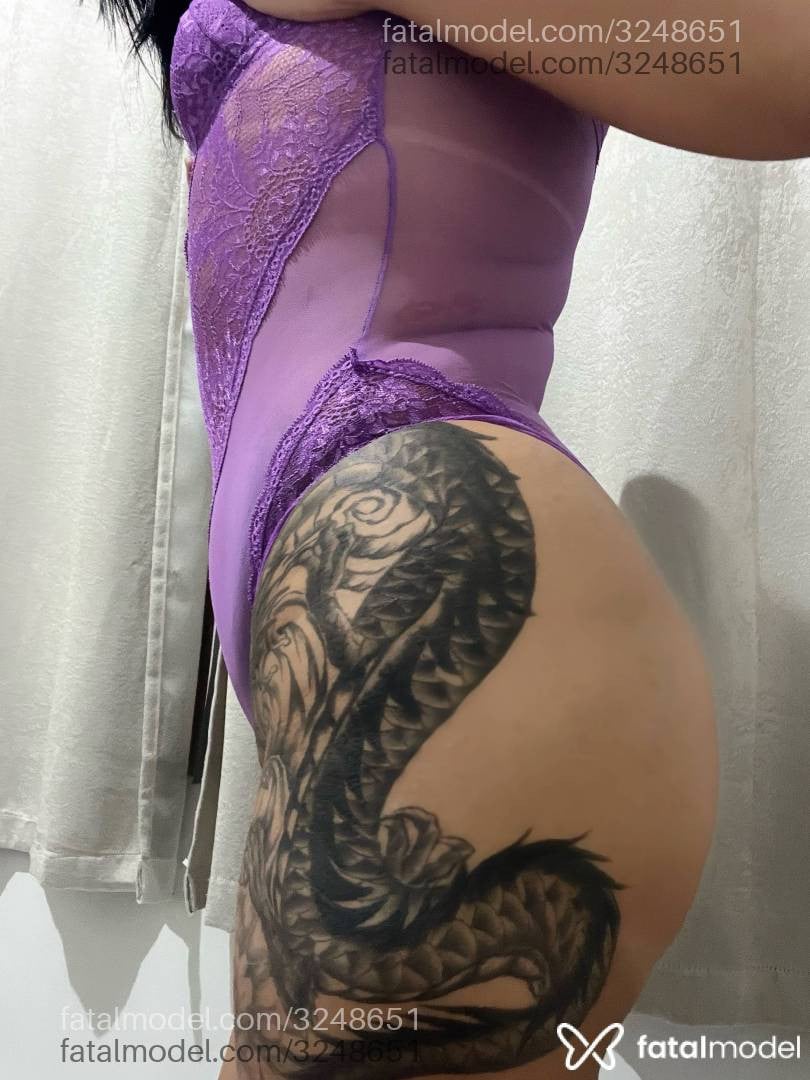 Acompanhante mulher morena (o) de olhos pretos - Larissa