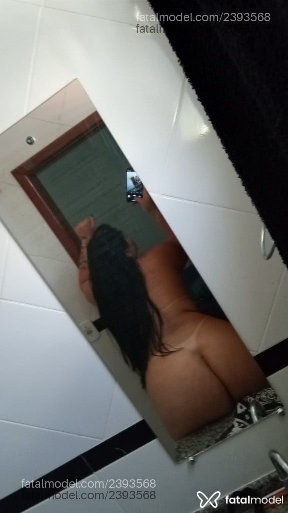 Acompanhante mulher morena (o) de olhos castanhos - Aninha Galvão