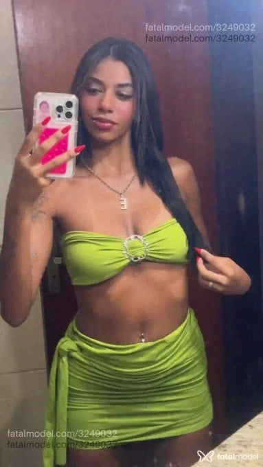 Acompanhante mulher morena (o) de olhos pretos em Araguari - Esthefany