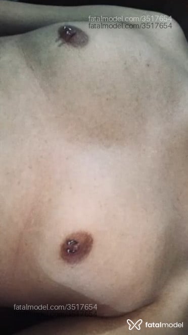 Acompanhante homem morena (o) de olhos castanhos - Eduardo
