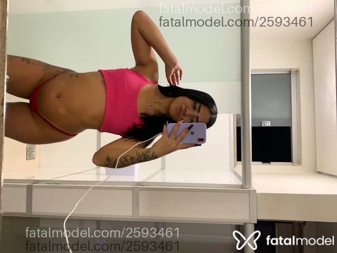 Acompanhante mulher morena (o) de olhos castanhos - Keke Santos