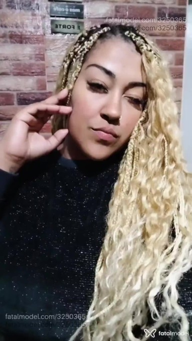Acompanhante mulher morena (o) de olhos pretos em Lages - Laryh