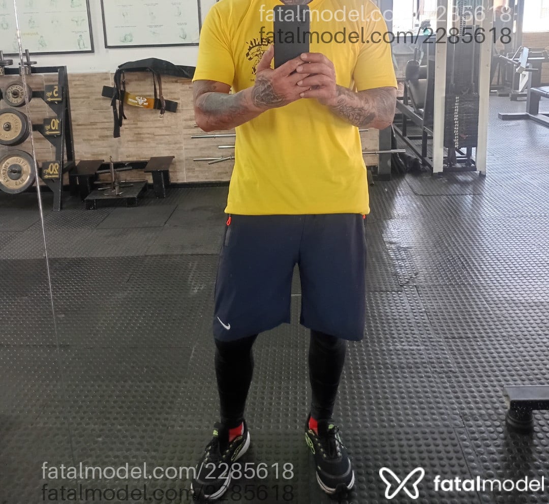 Acompanhante homem com cabelo castanho de olhos castanhos - Juninho