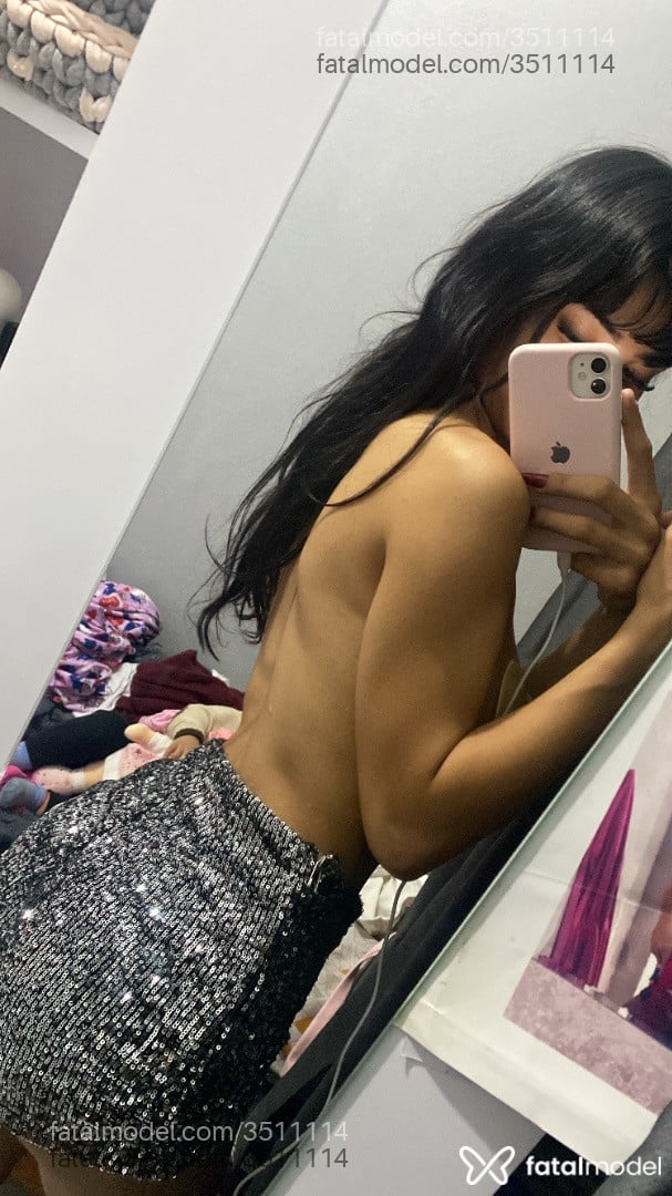 Acompanhante mulher morena (o) de olhos castanhos - Maria