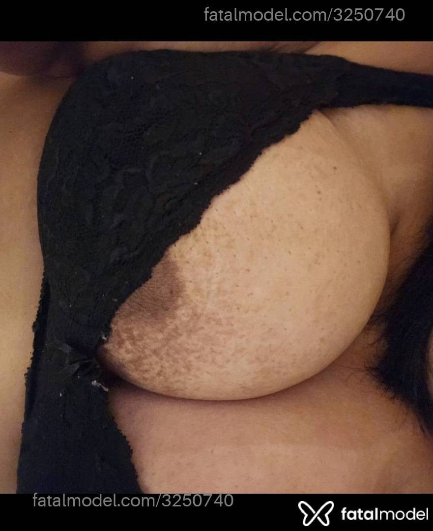 Acompanhante mulher morena (o) de olhos castanhos em Pelotas - Carol