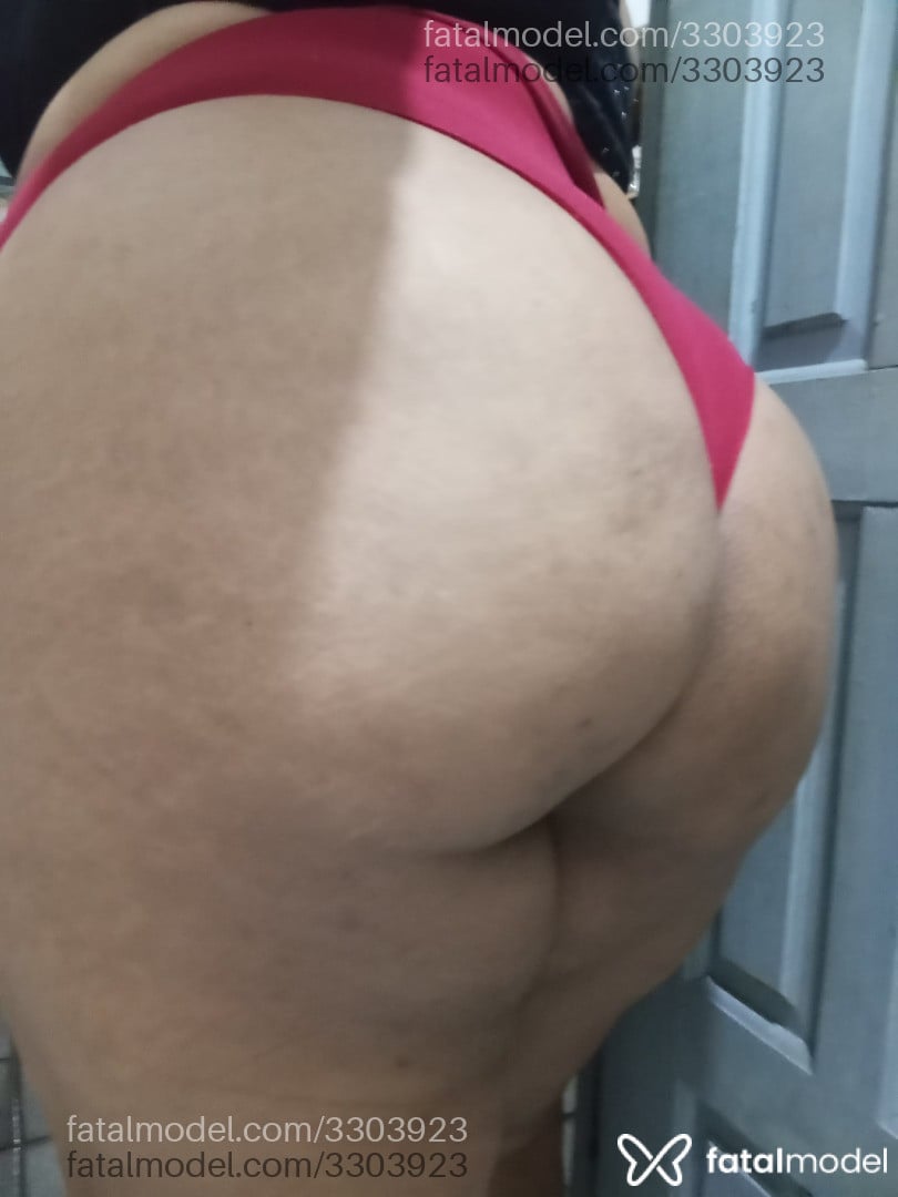 Acompanhante mulher com cabelo castanho de olhos pretos - Mirian