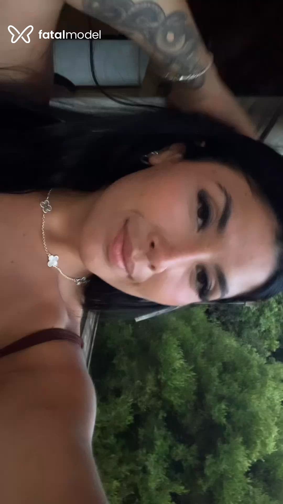Acompanhante mulher morena (o) de olhos pretos - Bruna Acompanhante mulher morena (o) de olhos pretos - Bruna