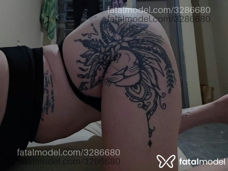 Acompanhante mulher morena (o) de olhos verdes - Fernanda