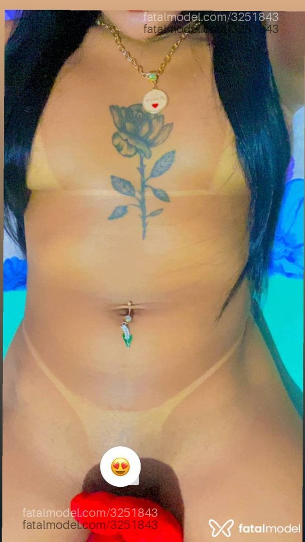 Acompanhante mulher morena (o) de olhos castanhos em Pontes e Lacerda - Laianny Camille