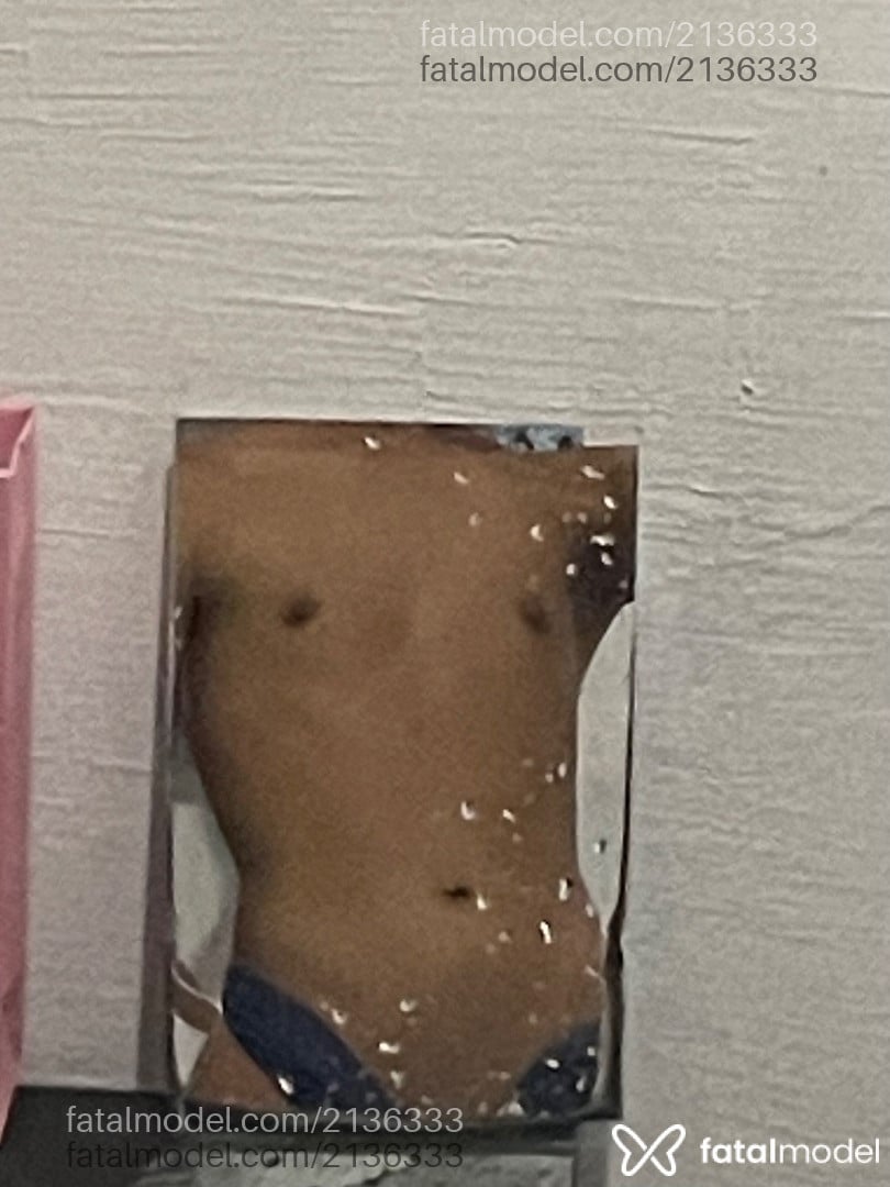 Acompanhante homem com cabelo castanho de olhos pretos - Caio Braga