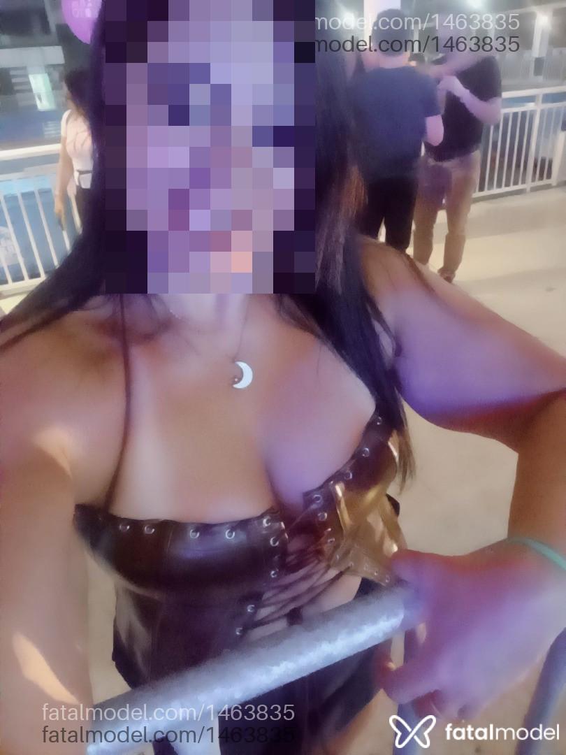 Acompanhante mulher ruiva (o) de olhos verdes - Luxsdrinks
