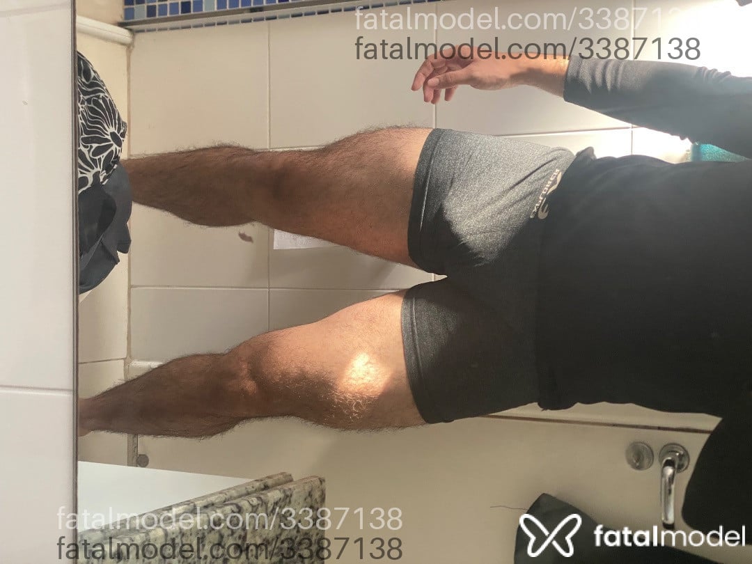 Acompanhante homem morena (o) de olhos pretos - Carlos