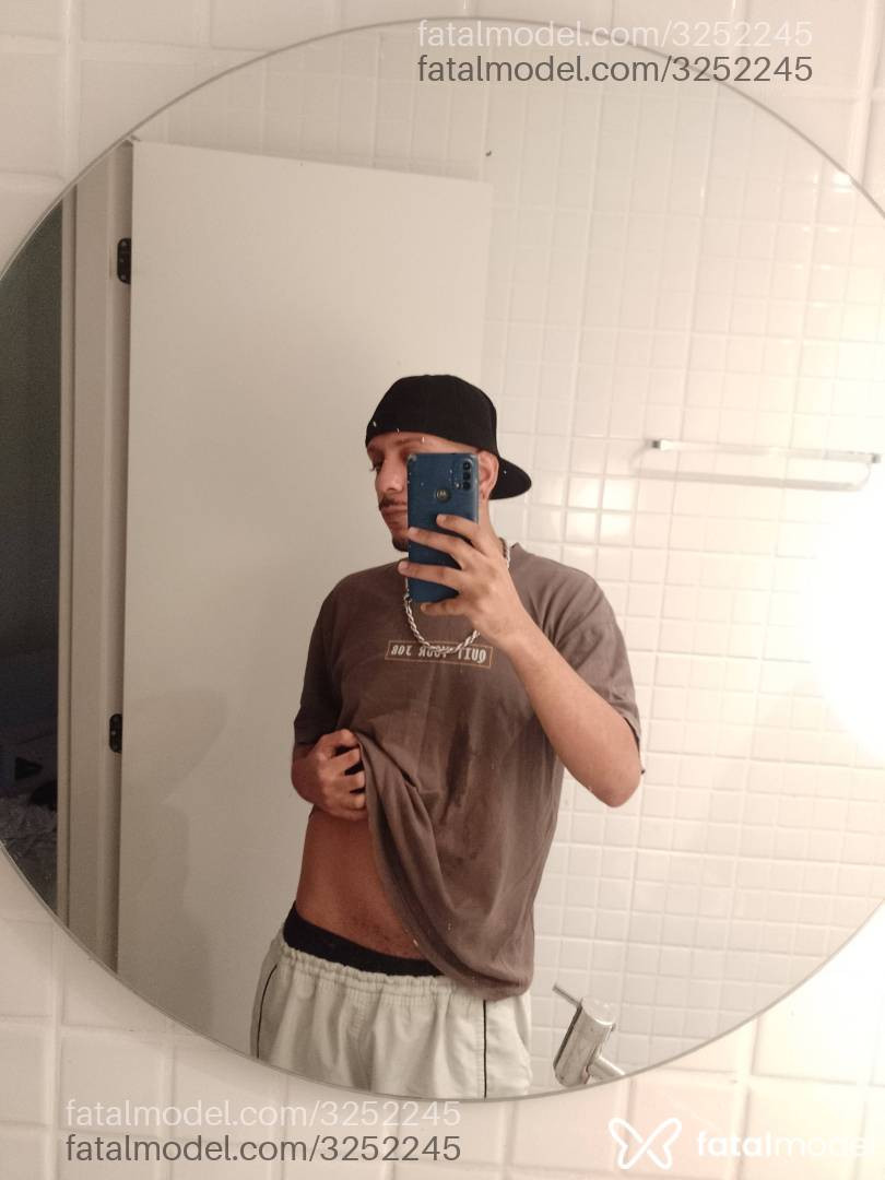 Acompanhante homem com cabelo castanho de olhos castanhos em São Paulo - Bdboy