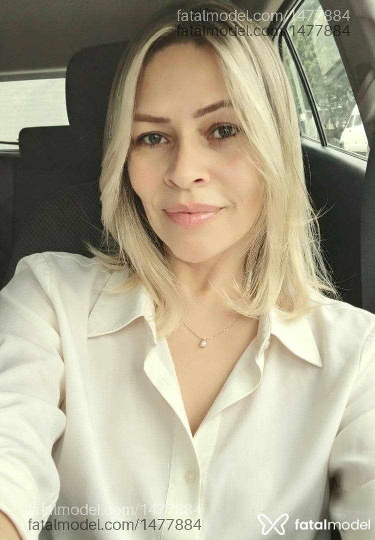 Acompanhante mulher loira (o) de olhos verdes - Aninha