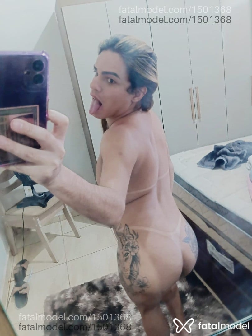 Acompanhante travesti loira (o) de olhos castanhos - Lauane