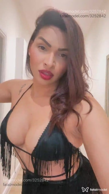 Acompanhante mulher ruiva (o) de olhos castanhos em Brasília - Laryssa