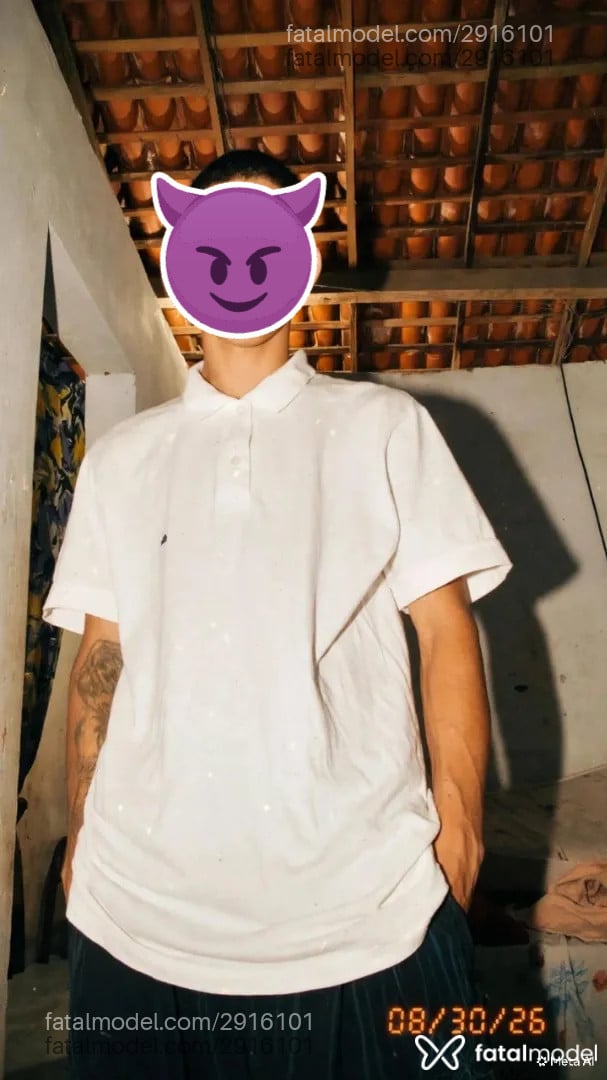 Acompanhante homem com cabelo castanho de olhos verdes - Noahn