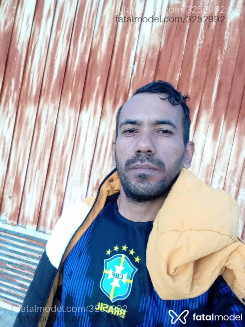 Acompanhante homem morena (o) de olhos castanhos em Bragança Paulista - Magobr