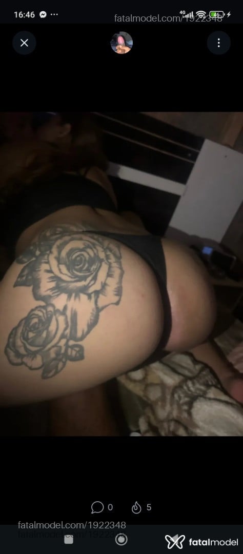 Acompanhante mulher trans loira (o) de olhos verdes - Tattuadaaaa
