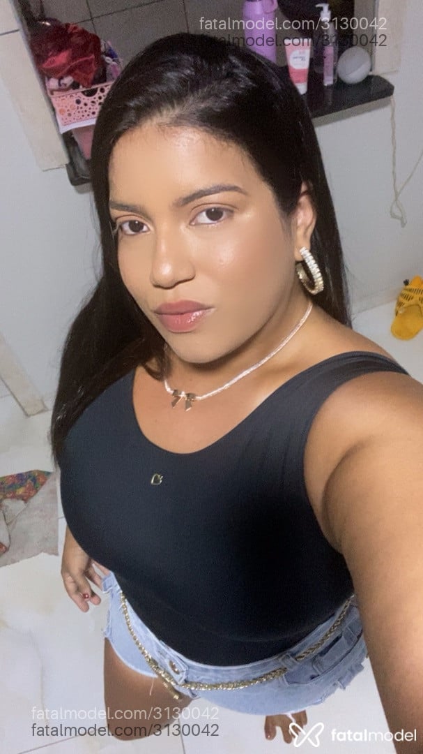 Acompanhante mulher morena (o) de olhos pretos - Ingredd