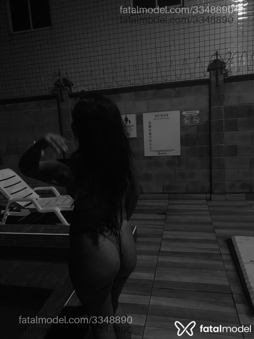Acompanhante mulher morena (o) de olhos castanhos - Monica