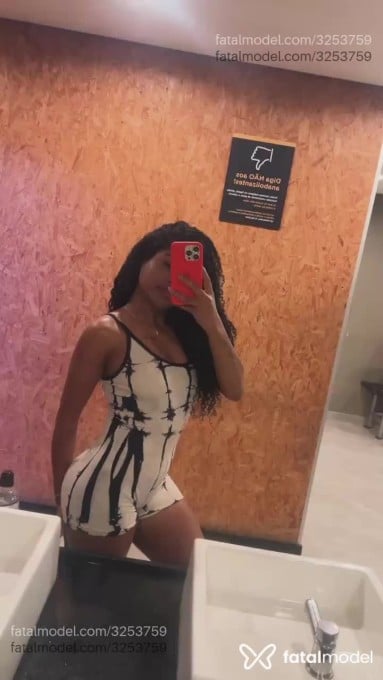 Acompanhante mulher morena (o) de olhos castanhos em Ilhéus - Meell