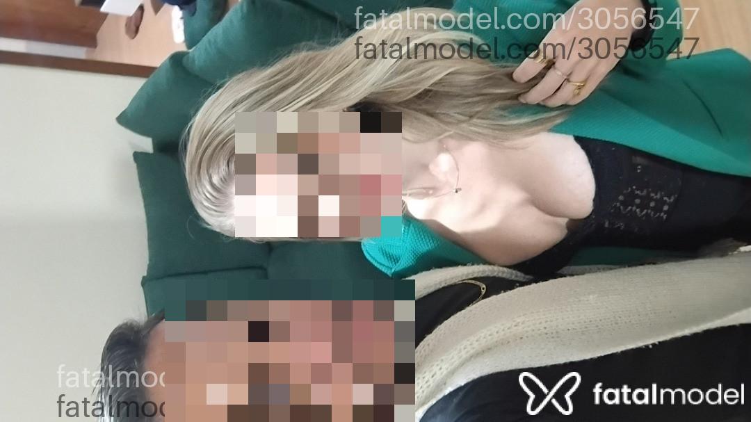 Acompanhante homem com cabelo castanho de olhos castanhos - Nando Reis