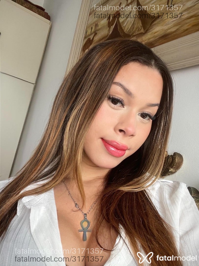Acompanhante mulher trans loira (o) de olhos castanhos - Anjinhapatty