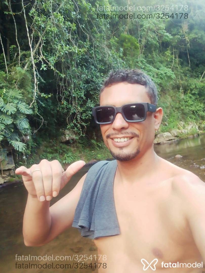 Acompanhante homem morena (o) de olhos pretos - Bruno Henrique