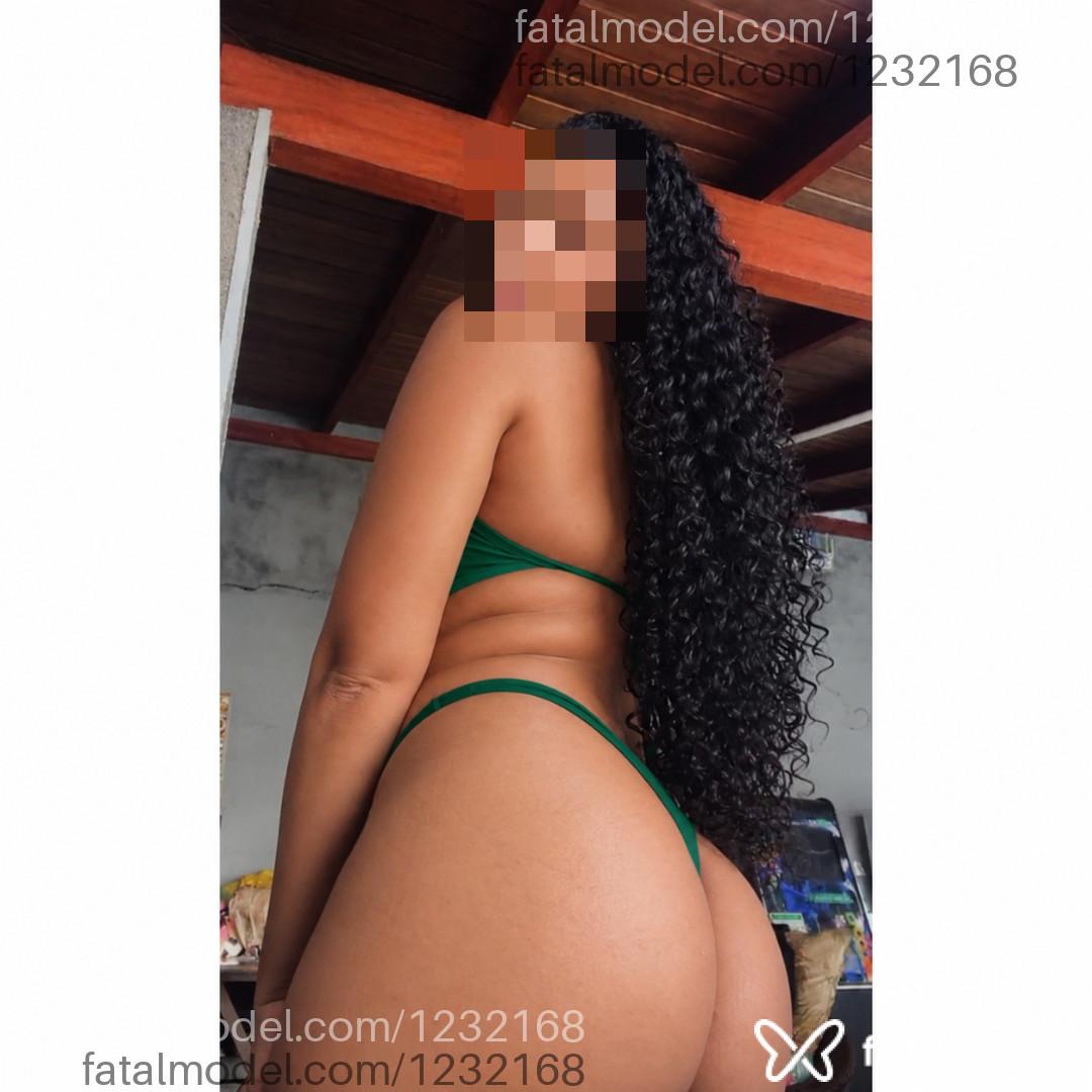 Acompanhante mulher morena (o) de olhos pretos - Mariana