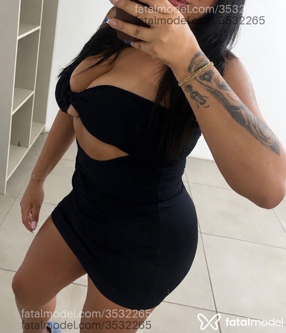 Acompanhante mulher morena (o) de olhos pretos - Gaby Goulart